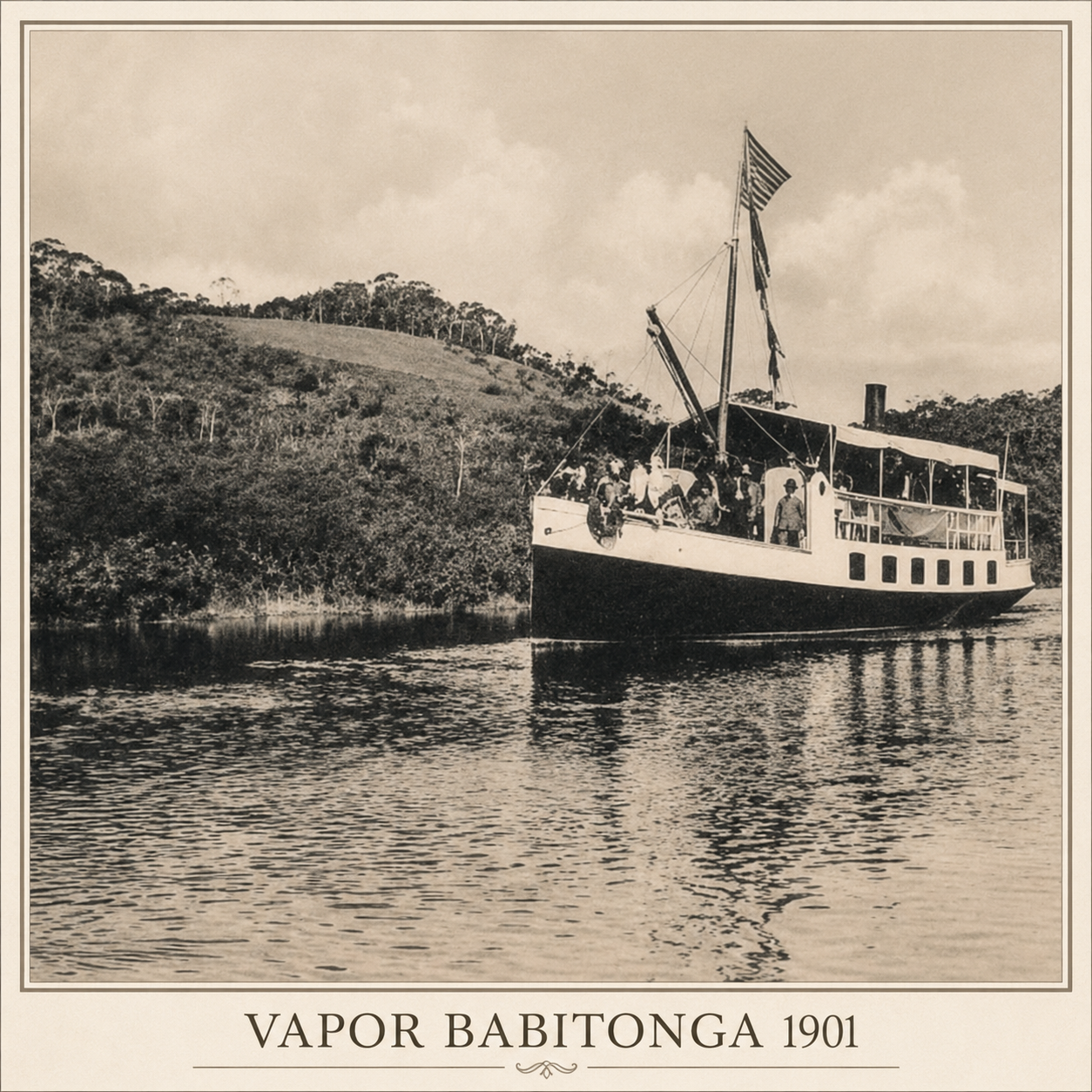 Foto histórica do Vapor Babitonga navegando na Baía da Babitonga, Zona Leste de Joinville, 1901